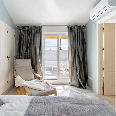 Apartment Giralda *