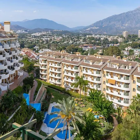Apartment Giralda *